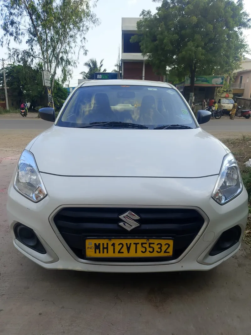 Mumbai to Pune cab - AC sedan on expressway