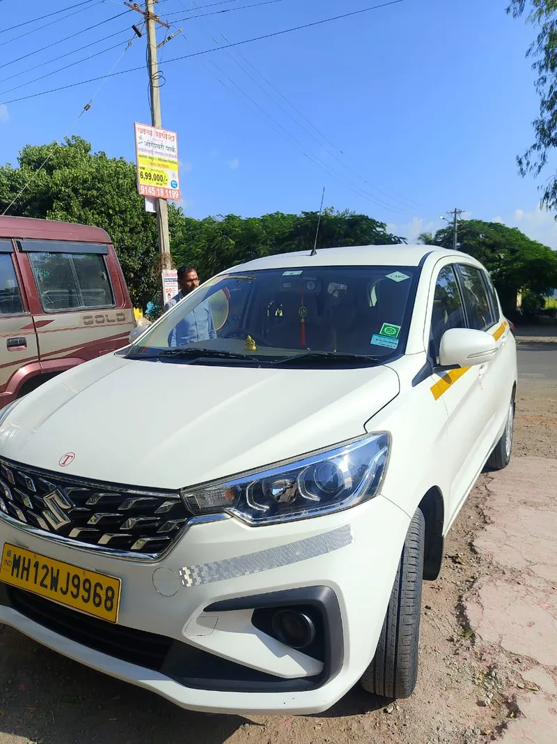 SUV cab for Mumbai to Pune - Innova Ertiga